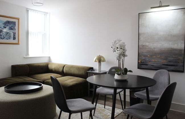 Luxurious 2 Bedroom Apartment With Free Parking - Foto 13