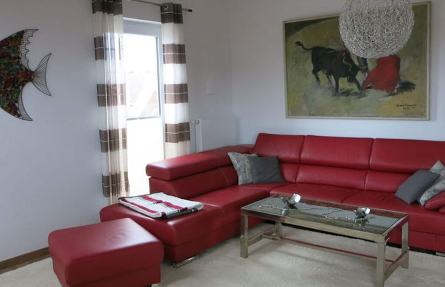 Beach Apartment With sea Views - Photo 7