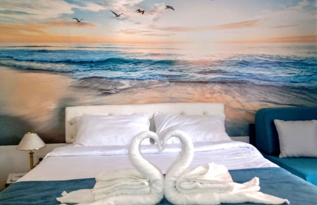 Near Lake, With View, Center - Photo 3