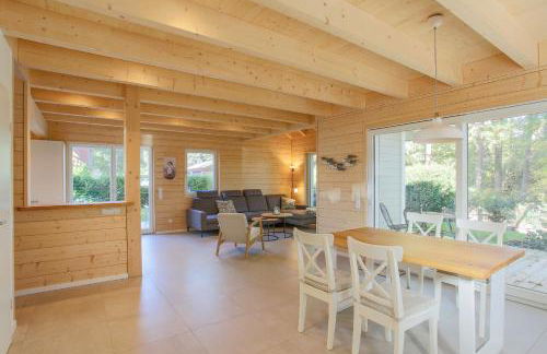 Ferienhaus "Zum Hafen 21" in Zislow - Stilvoll entspannen zwischen Wald und See - Foto 3