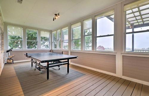 Modern Lakehouse with Stunning Views and Hot Tub! - Foto 32