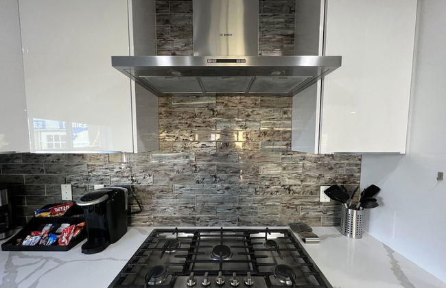 Upscale Modern 4BR Torrance House Built 2018 w Garage Fenced Yard Patio p79 - Foto 27