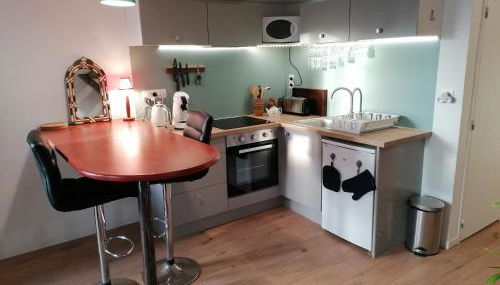 Bel appartement en plein centre - Photo 3