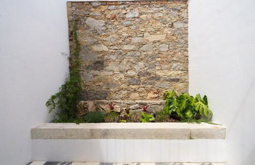 NEW! Stylish Portuguese Soul Retreat in Belém 4p - Photo 2