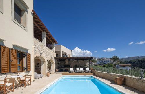 Ilys Home, a Country-chic Retreat with Pool & BBQ, By ThinkVilla - Photo 12