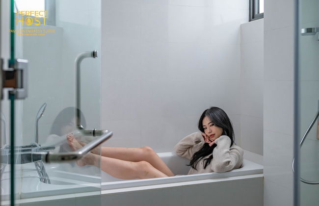 Pavilion Embassy Suites KL by Perfect Host - Photo 48