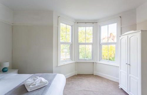 5 Bed Seaside Property with Garden , Parking and Games Room - Foto 58