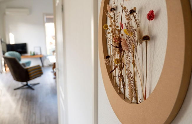 Canal-side Stay, Giethoorn - Photo 2