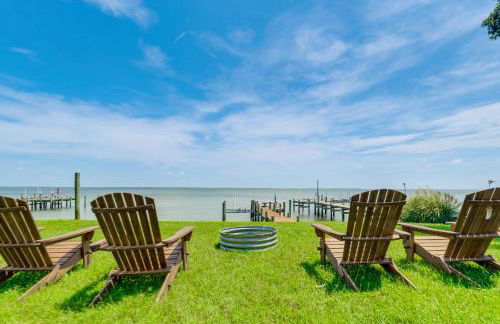 Swim, Fish and Explore! Family Hague Haven with Dock - Foto 1