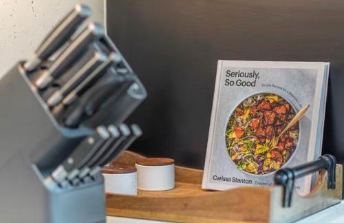 2 Bedroom Condo Cambridge With Balcony, Pool,Gym,Garage Parking - Foto 18