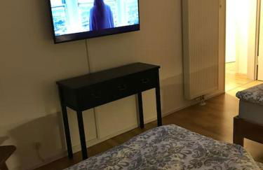 Wohnung Stadtmitte Würzburg, Küche, Balkon. - Foto 2