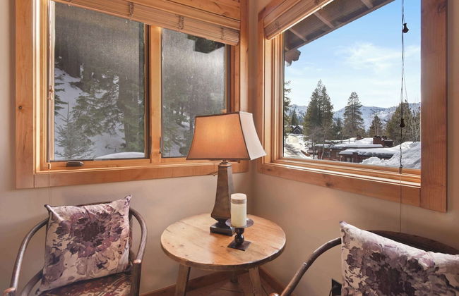 Wulf's Lodge at Olympic Valley Unwind in Hot Tub! - Photo 27