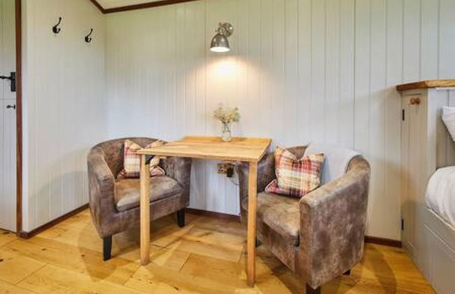 Host Stay Cwch Gwenyn - Photo 9