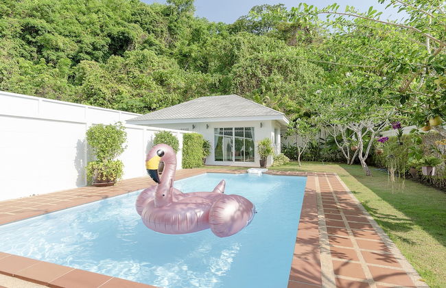 BaanPromphun Pool Villa by BV - Foto 1