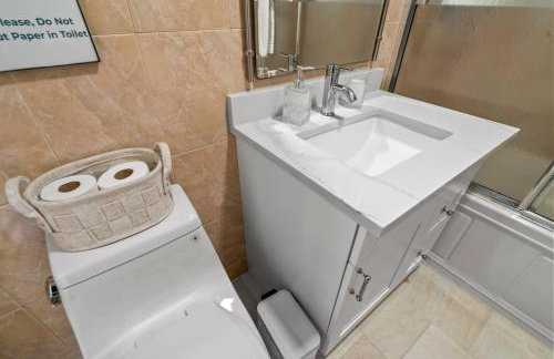 Cozy Retreat 15Min to NYC, FIFA, Mall,FREE Parking - Apartment - Foto 17