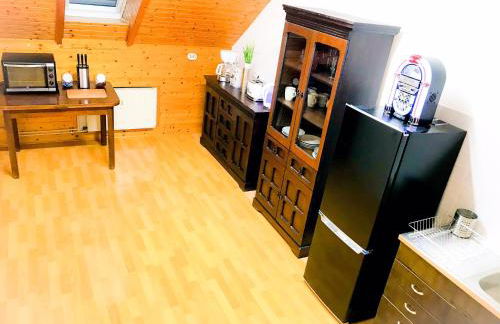 "Casa20200" 2 x Apartments je 150qm für Business, Familien, Gruppen, Handwerker 15min von BERLIN, Erdbeerhof, Outlet B5, 5min vom See Falkensee !! 2 Apartment each 150qm for BUSINESS , FAMILIES 15min from BERLIN!! - Foto 56