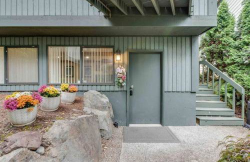 Adorable new studio with free parking and WiFi - Foto 18