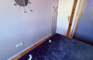 Apartamento Céntrico , Cómodo, Tranquilo y con WiFi - Foto 2