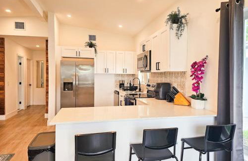 Modern 3BR Home Near Holycross Hospital - Foto 51