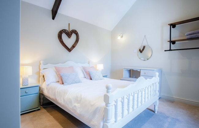 Tregoyr - 3 Bedroom Holiday Home - St. Florence - Photo 5