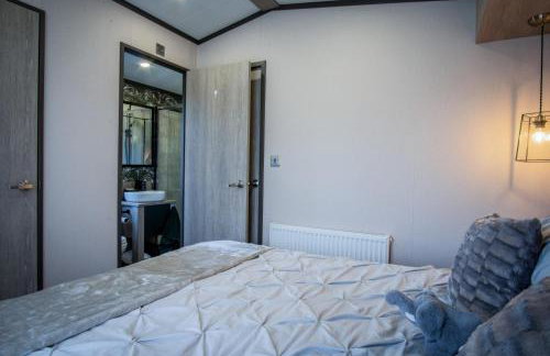 Bumblebee - 2 Bedroom Lodge - Manorbier - Foto 33