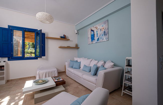 Santorini Mystique Garden - Photo 9