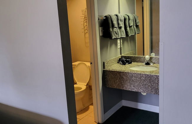 2 queen beds hotel studio 107 Hot tub - Foto 10