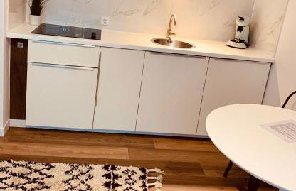 Gästehaus zur Uni Klinik Exklusives Apartment mit Küche und Badezimmer - Photo 10