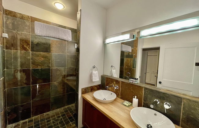 Big Beach Villa - Photo 26