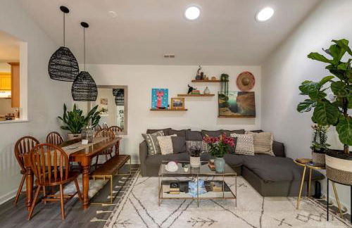 RARE Downtown Matthews walk 2 shops restauraunts hike CLT 2 Bedroom not 3br - Foto 37