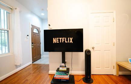 Stylish 5BR DC Retreat Backyard Free Parking - Foto 48