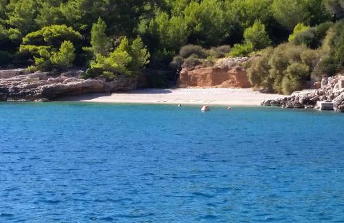 Secluded fisherman's cottage Cove Spiljice, Brac - 17031 - Photo 27