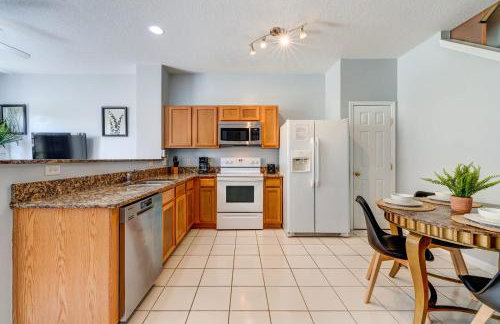 Comfy Townhome Minutes from Disney - Photo 23
