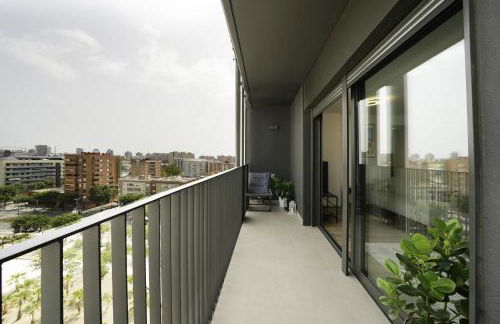 Sunsets and the pool in Barcelona - Foto 5