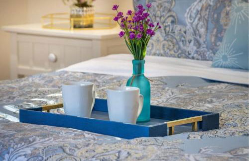 Stunning 4 Bedroom 1 Level- Pool, Spa, Grass Yard, Fire Pit, Garage, BBQ - Foto 44