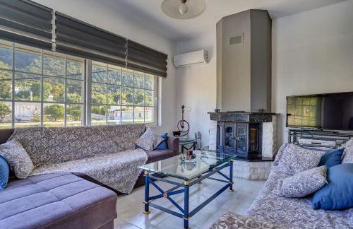 Chrysanthi Luxury Villa In Salakos, with Pool & Jacuzzi, Near Beach - Foto 21