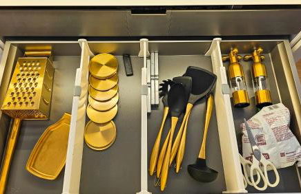 Luxurious large home with Pool, Garden, Koi Pond only 12 min to Octoberfest - Foto 23