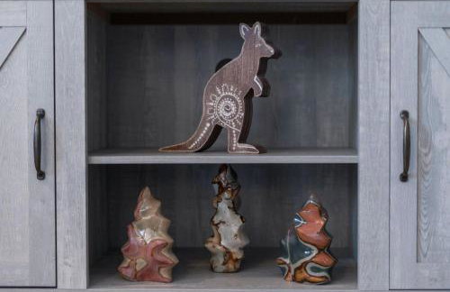 Stunning Views + Hot Tub + Location! 3 bed/3 bath - Foto 6