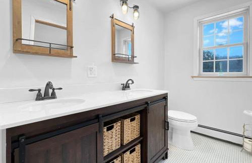 The Mendon House - Photo 19