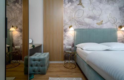 Villa Stella with 32 sqm private heated pool Jacuzzi Sauna Media room 3 bedrooms - Photo 22