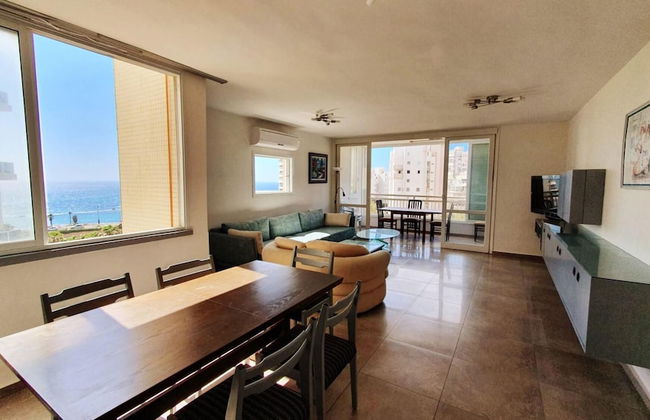 Masaryk Musk in Bat Yam - Foto 2