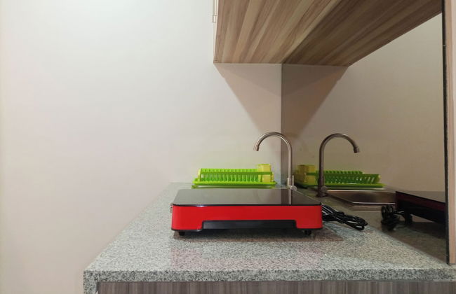 Simply Look And Cozy Studio At De Prima Apartment - Photo 5