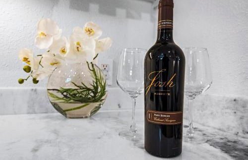 The LUX at West Event & Stay, Pool, Golf & Pickle - Foto 47