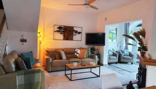 The Lemon Tree by the Sea - Photo 5