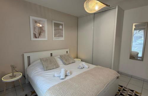 Le Clair de Lune Elegant T3 with Private Parking - Foto 9