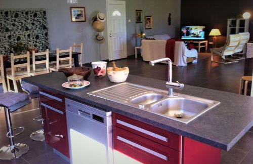 Villa Moderne à Vagnas: Piscine Chauffée, 6 Pers, Proche Vallon Pont d’Arc - FR-1-382-176 - Foto 4