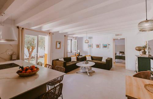 Hacienda Clavero Nine Superior Apartment - Photo 1