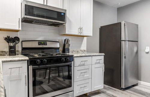 604 1 Two Bedroom One Bath with King near Main Street - Foto 27