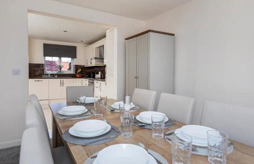Spacious Luxurious Serviced Accommodation 6 - Photo 35