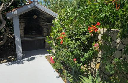 A cozy and private home with a spectacular view - Foto 12